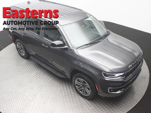 Used 2024 Jeep Wagoneer Series II AWD/4WD image 3