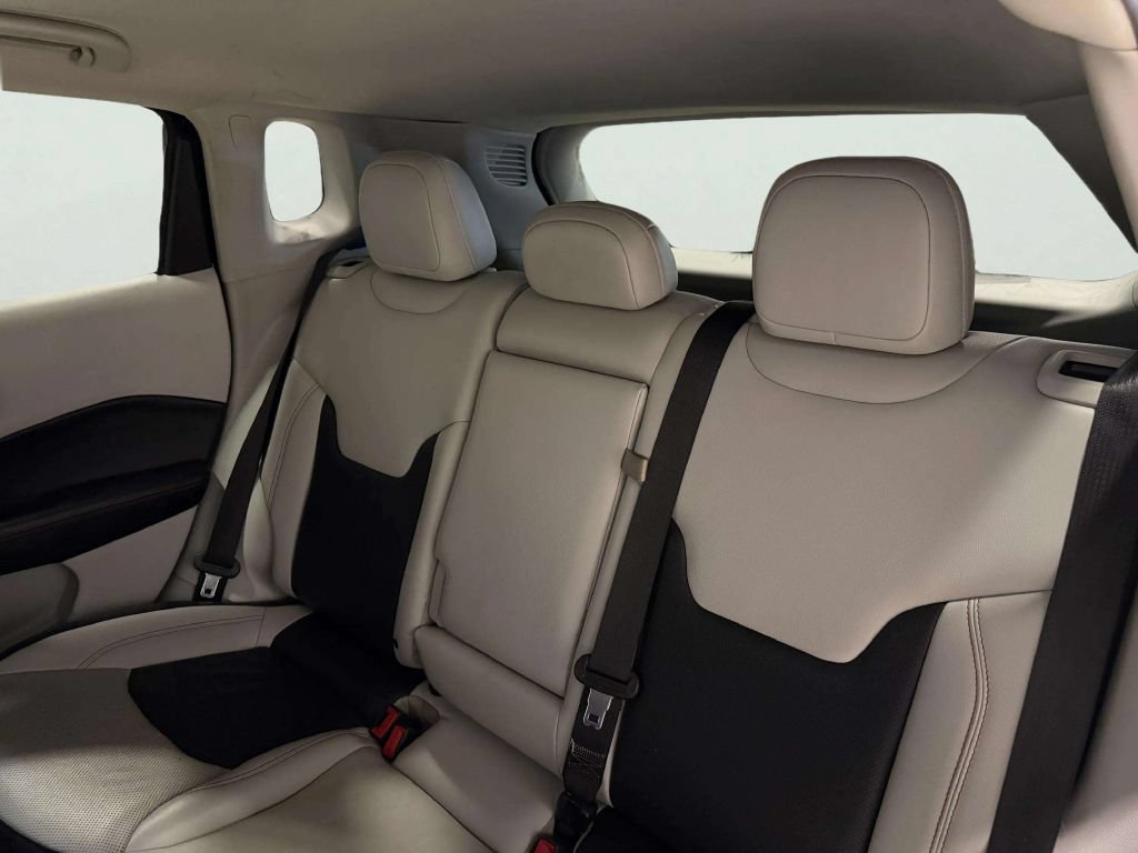Used 2020 Jeep Compass Limited w/ Safety & Security Group FWD image 20