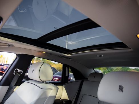 Used 2014 Rolls-Royce Ghost image 35
