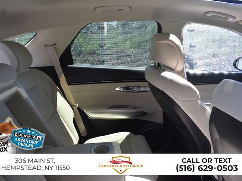 Used 2022 Genesis GV70 2.5T AWD/4WD image 26