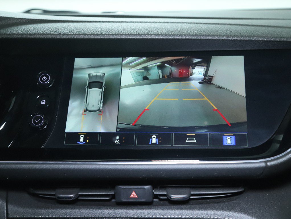 Used 2022 Buick Envision Avenir w/ Technology Package II AWD/4WD image 32