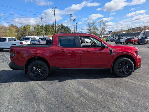 New 2026 Ford Maverick Lariat w/ Black Appearance Package AWD/4WD image 9