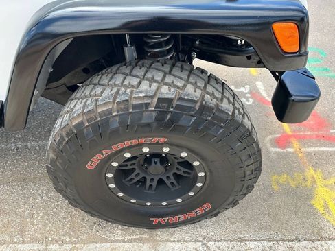 Used 1999 Jeep Wrangler Sport AWD/4WD image 8