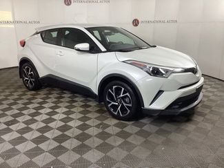 Used 2018 Toyota C-HR XLE video 1