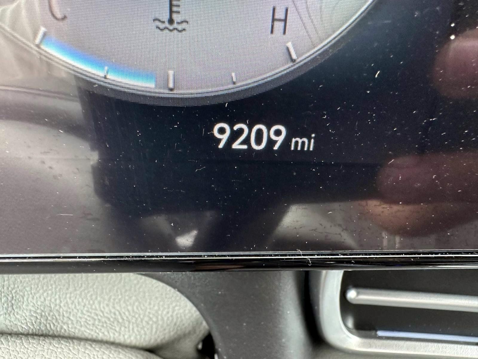 Used 2024 Hyundai Elantra SEL FWD image 30