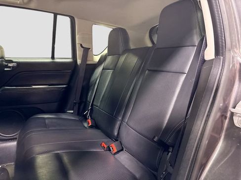 Used 2016 Jeep Compass High Altitude AWD/4WD image 18