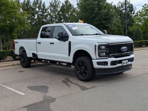 Certified 2024 Ford F250 XL w/ STX Appearance Package AWD/4WD image 2