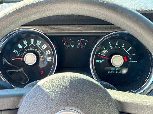 Used 2011 Ford Mustang Coupe w/ 101A Rapid Spec Order Code image 22