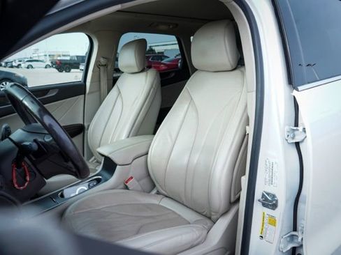 Used 2019 Lincoln MKC Reserve w/ MKC Climate Package image 14