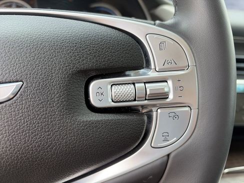 Used 2024 Genesis GV80 2.5T AWD/4WD image 23