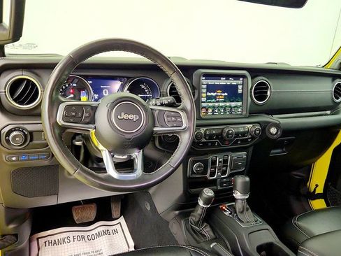 Used 2023 Jeep Wrangler Unlimited Sahara w/ Cold Weather Group AWD/4WD image 12