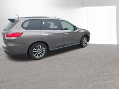 Used 2014 Nissan Pathfinder SV AWD/4WD image 5