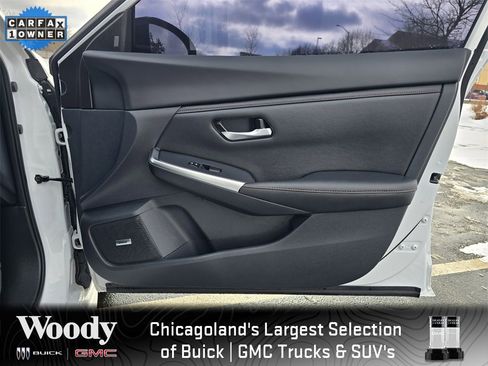 Used 2023 Nissan Sentra SR w/ SR Premium Package image 32