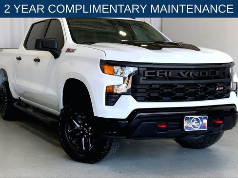 Used 2024 Chevrolet Silverado 1500 Custom Trail Boss AWD/4WD image 1