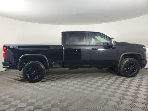 New 2026 Chevrolet Silverado 2500 LT image 3