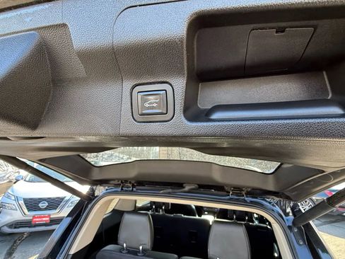 Used 2017 GMC Acadia Denali image 35