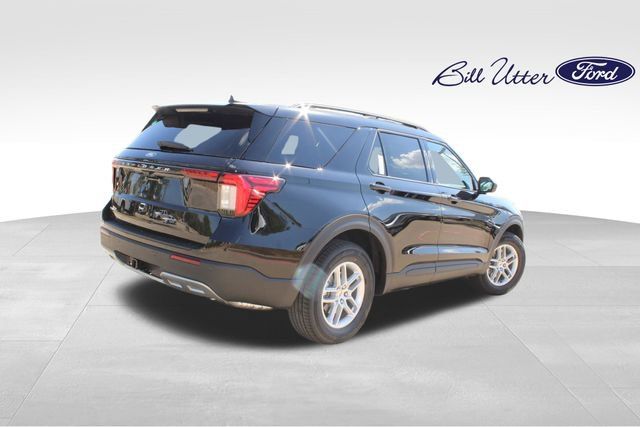 New 2027 Ford Explorer Active w/ Active Comfort Package AWD/4WD image 3