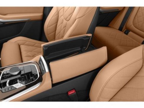 Used 2025 BMW X5 xDrive40i w/ Premium Package image 14