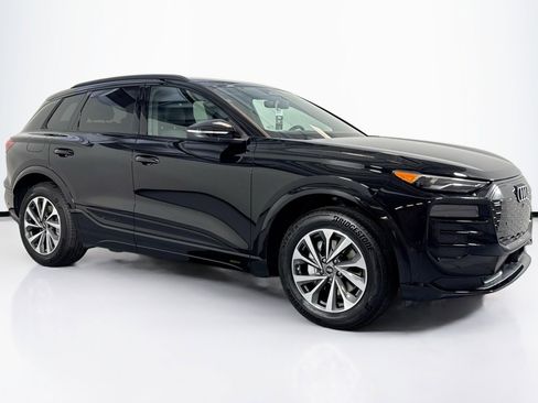 New 2027 Audi Q6 e-tron Premium image 3