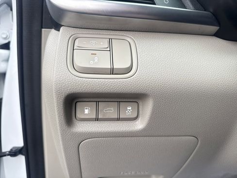 Used 2018 Kia Optima EX image 17