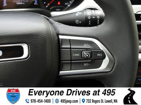 Used 2023 Jeep Compass Latitude AWD/4WD image 20