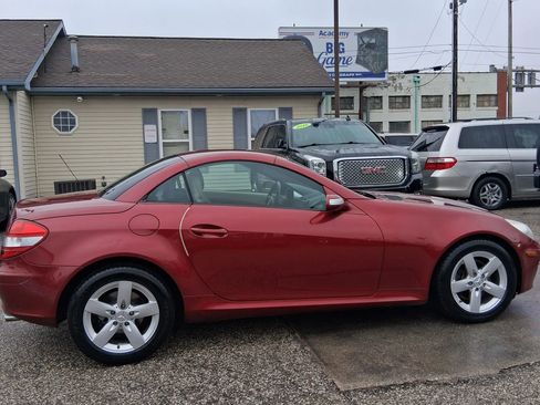 Used 2006 Mercedes-Benz SLK 280 w/ Comfort Pkg image 4