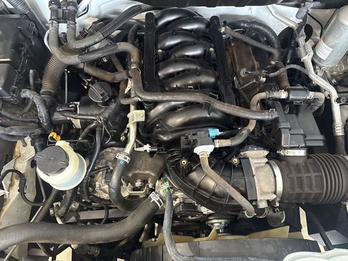 Used 2020 Nissan NV 2500 SV RWD image 49