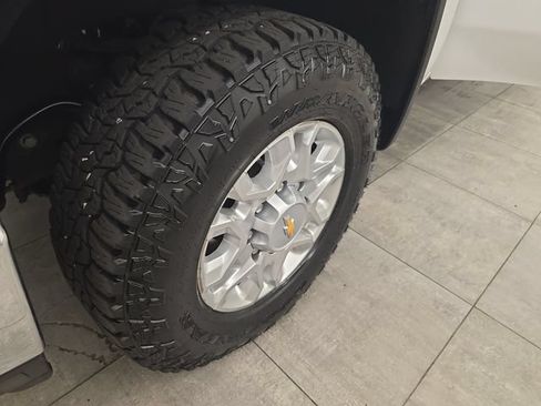 Used 2024 Chevrolet Silverado 3500 LT w/ Convenience Package AWD/4WD image 30