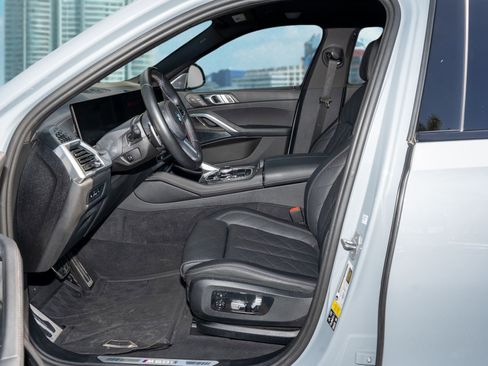 Used 2024 BMW X6 M60i w/ Dynamic Handling Package image 17