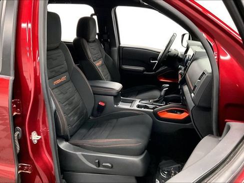 Used 2025 Nissan Frontier PRO-4X AWD/4WD image 8