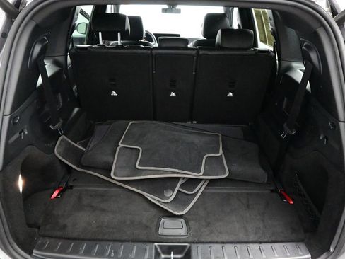 Used 2021 Mercedes-Benz GLB 250 image 25