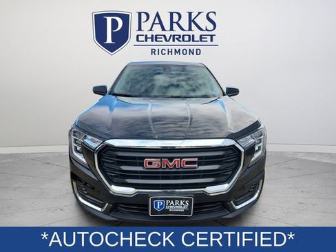 Certified 2024 GMC Terrain SLE image 2