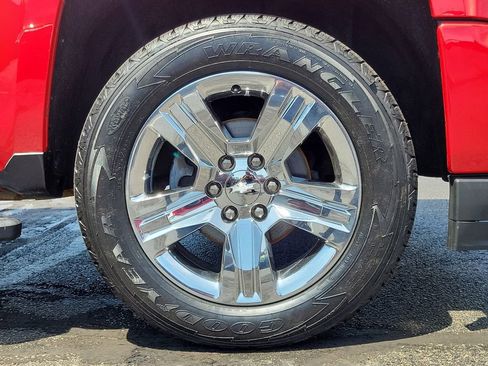 Used 2018 Chevrolet Silverado 1500 Custom w/ Custom Convenience Package RWD image 9