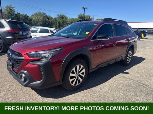 Used 2024 Subaru Outback Premium AWD/4WD image 5