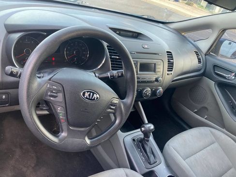 Used 2015 Kia Forte LX image 12