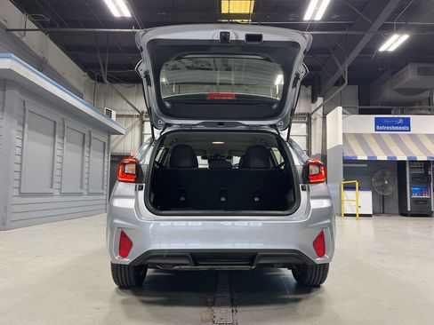 Used 2025 Subaru Impreza 2.0i image 12