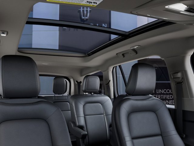 New 2027 Lincoln Aviator AWD image 25