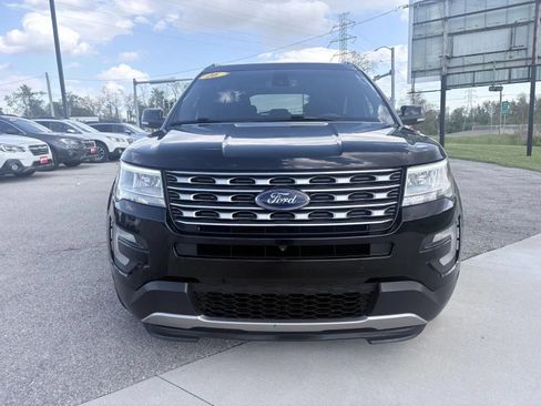 Used 2016 Ford Explorer Limited w/ Equipment Group 301A FWD image 2