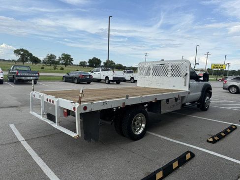 Used 2015 Ford F550 4x4 Regular Cab Super Duty image 2