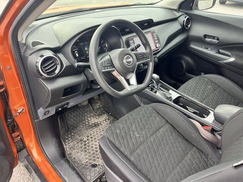 Certified 2022 Nissan Kicks SV w/ Interior Electronics Package image 10