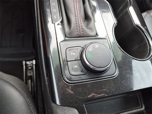 Used 2021 Chevrolet Blazer RS w/ Enhanced Convenience Package image 43