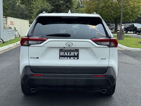 Used 2024 Toyota RAV4 XLE FWD image 22