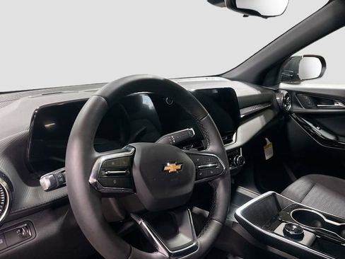 New 2026 Chevrolet Equinox LT w/ Safety and Technology Package FWD image 12