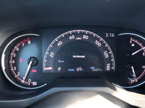 Used 2024 Toyota RAV4 Adventure image 22