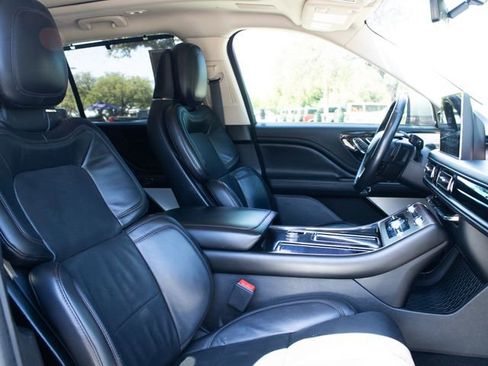 Used 2022 Lincoln Aviator Reserve w/ Equipment Group 201A RWD image 16