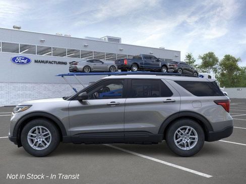 New 2026 Ford Explorer Active w/ Active Comfort Package RWD image 4