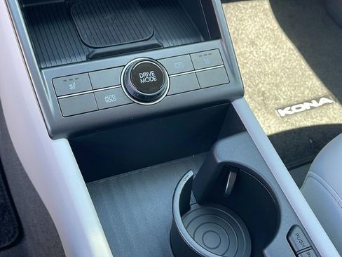 New 2026 Hyundai Kona SEL Premium image 22
