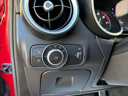 Used 2018 Alfa Romeo Stelvio Ti Sport image 27