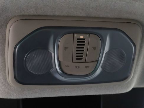 Used 2025 RAM ProMaster 2500 w/ Convenience Group FWD image 28