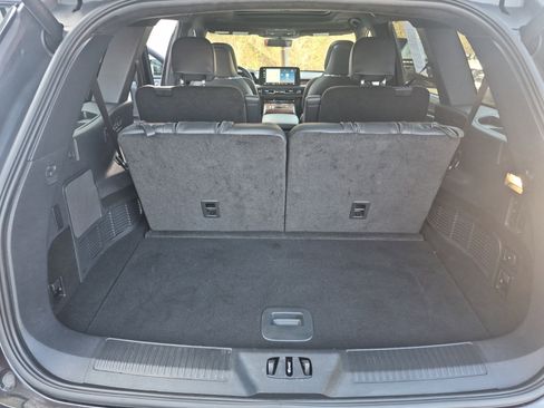 Used 2025 Lincoln Aviator Black Label image 17